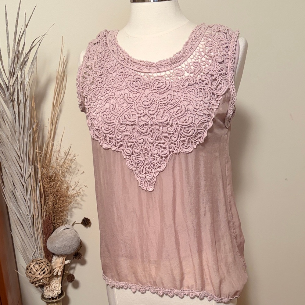 Anthropologie 100% silk Mauve Crochet Detail Blouse - Picture 6 of 10